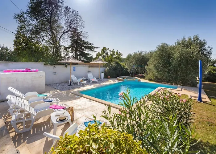 In Near Amphitheater