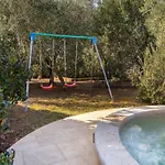 In Near Amphitheater דירה פולה