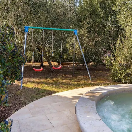 With Private Pool And Jacuzzi Apartment Pula