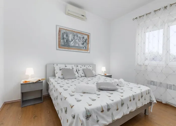 In Near Amphitheater Apartamento Pula